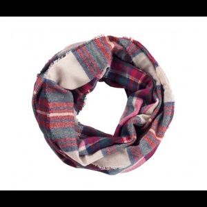 Infinity scarf